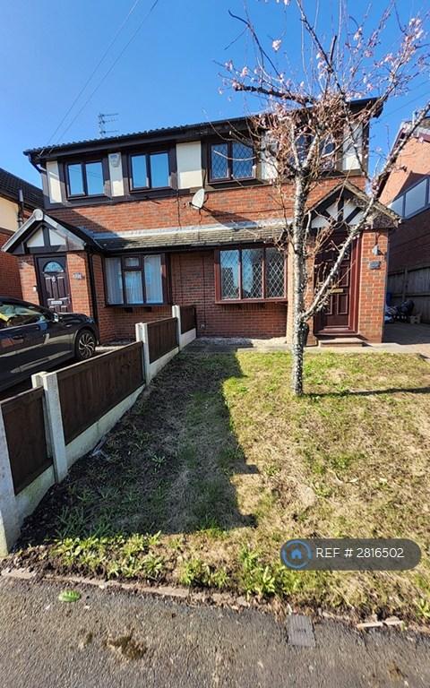2 bedroom house in Blantyre Avenue, Manchester, M28 (2 bed) (#2816502)