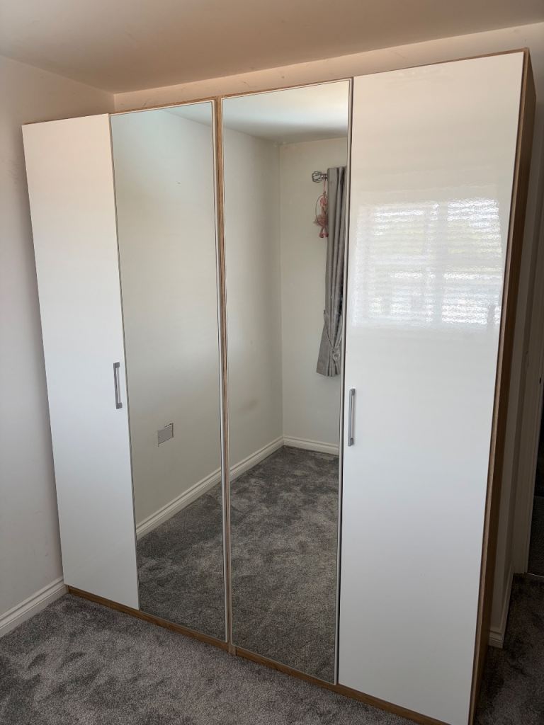 Modern White Wardrobe with Mirrored Doors