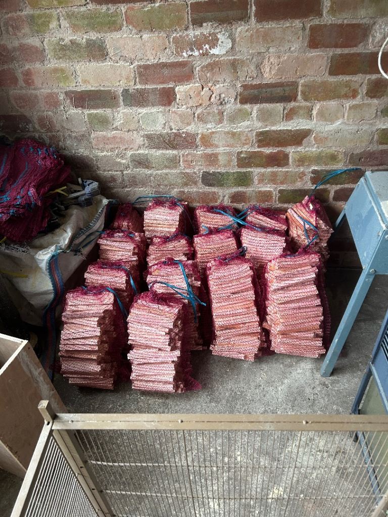 KINDLING NETS &RECLAIMED TIMBER 