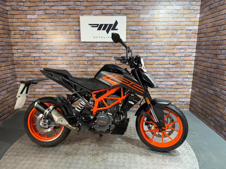 KTM 125 Duke - NATIONWIDE DELIVERY - FINANCE AVAILABLE 