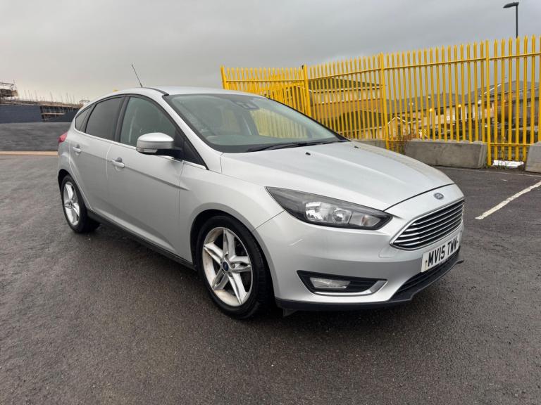 2015 Ford Focus 1.0 EcoBoost 125 Titanium 5dr HATCHBACK PETROL Manual