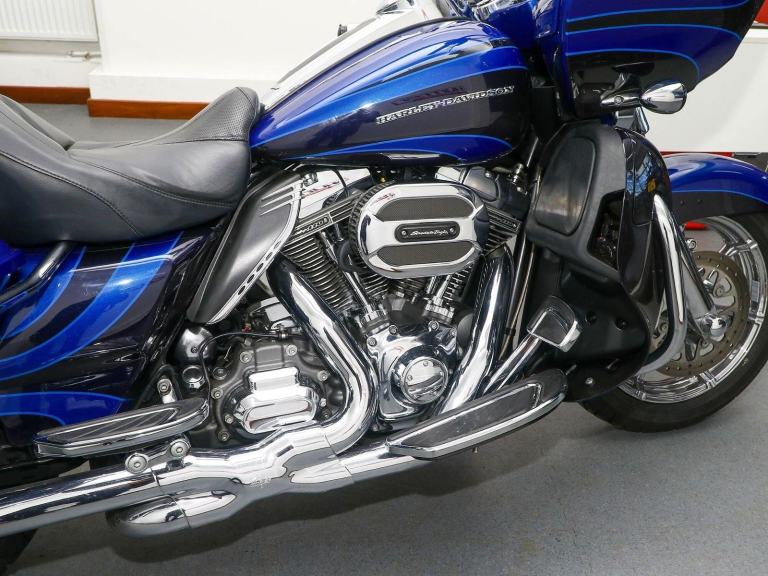 2015, '15 Harley-Davidson FLTRUSE Road Glide CVO. Stunning Bike. See Ad. £13,995
