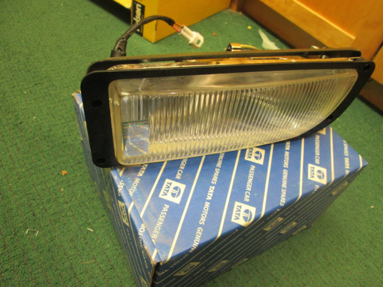 TATA Parts Safari Fog Lamp Complete LH N/S New Loads of other Tata Parts  