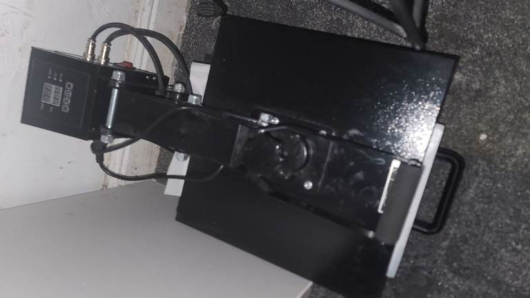 Plotter and a heat press as new 180£ | in Halifax, West Yorkshire | Gumtree