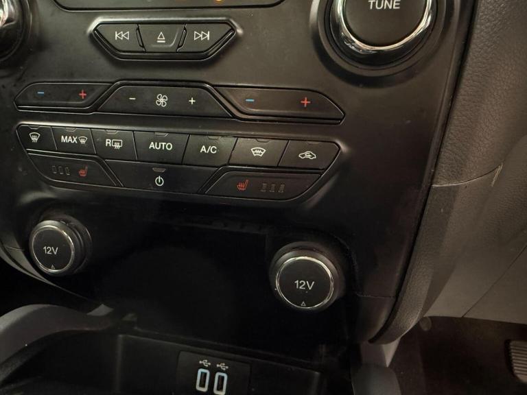 FORD RANGER 3.2 TDCi Wildtrak Auto 4WD Euro 5 4dr 2017