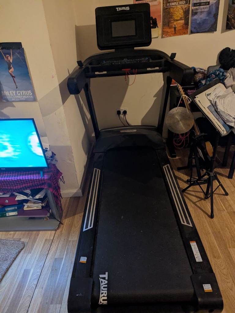 Taurus commercial treadmill