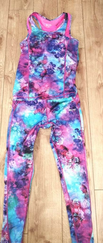 USA PRO limited edition gym , Leggings and sleeveless top size 