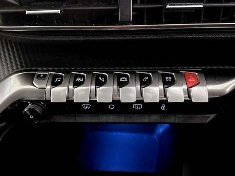 2021 Peugeot 3008 1.6 13.2kWh Allure e-EAT Euro 6 (s/s) 5dr Automatic SUV Hybrid Automatic