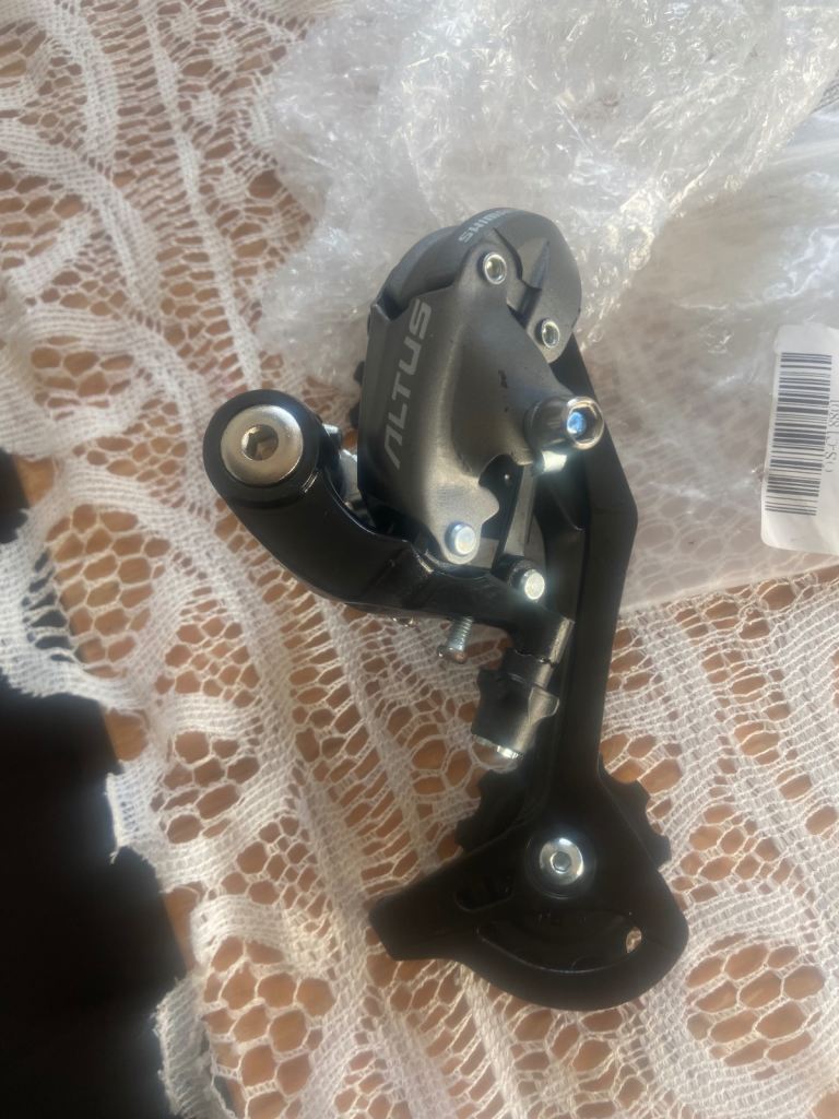 New Shimano Altus Rear Derailleur Long Cage 9 Speed 