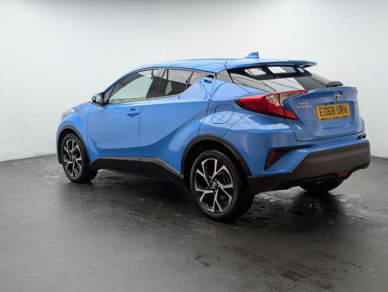  Toyota C-HR 1.8 VVT-h Design SUV 5dr Petrol Hybrid CVT Euro 6 (s/s) (122 ps) - HEATED S Petrol/E...