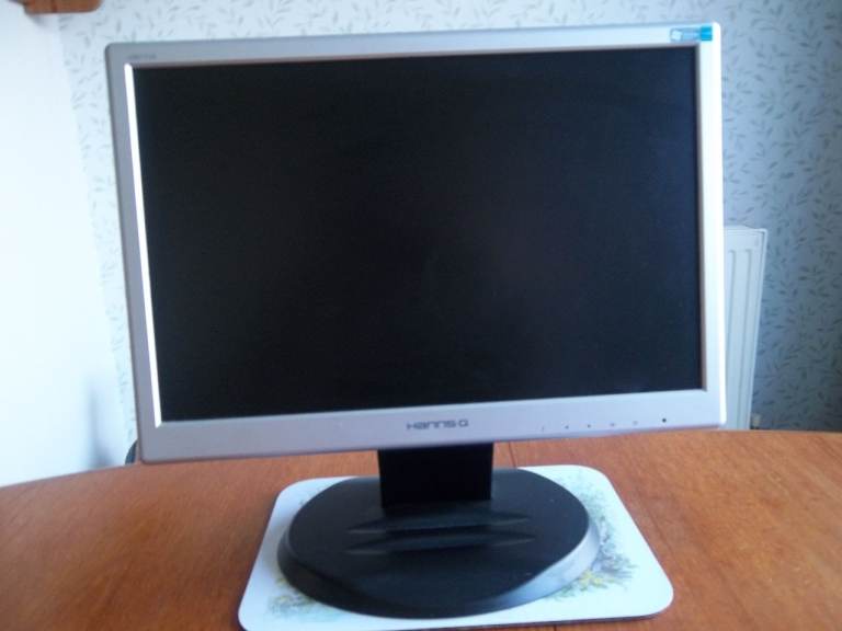Hanns.G LCD monitor 17"