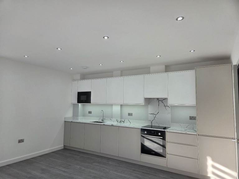 3 Bedroom Flats for rent ,New Built Modern Luxury Apartments in Great Location is London (RedBridge)