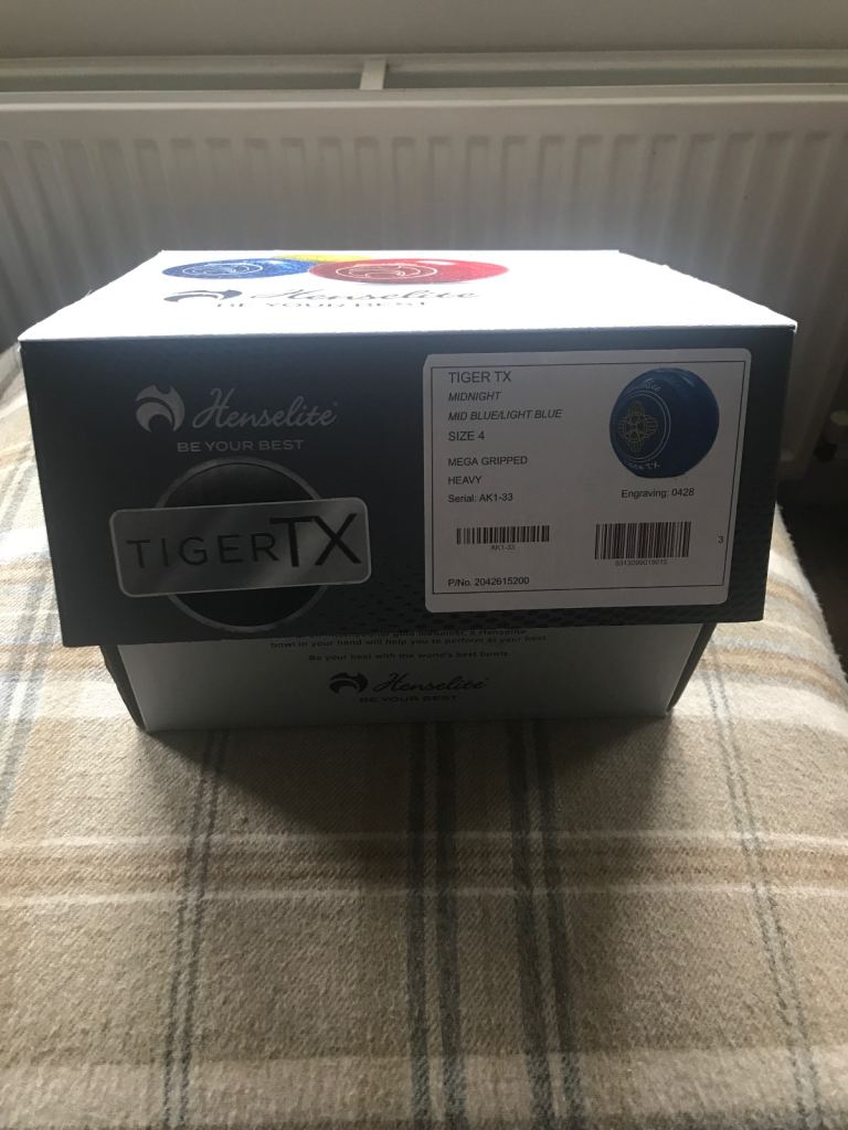 Henselite Tiger TX size 4H WB33 Std grip Blue speckle with yellow motif. Excellent condition.