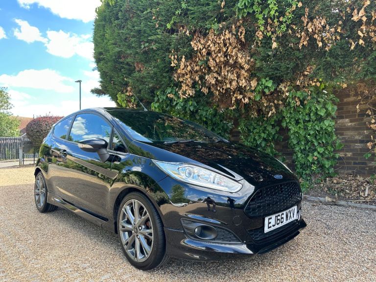 Ford, FIESTA, Hatchback, 2017, Manual, 1498 (cc), 3 doors
