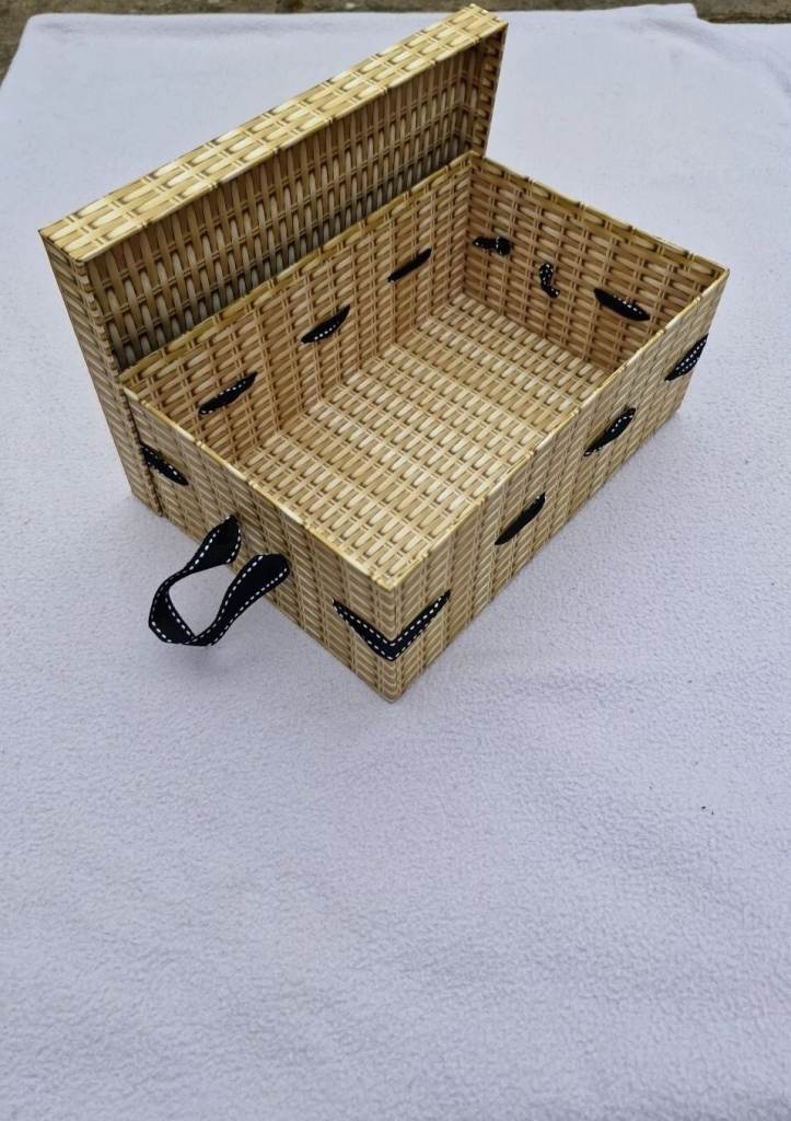 Wicker Style Cardboard Hamper/Gift Boxes Medium
