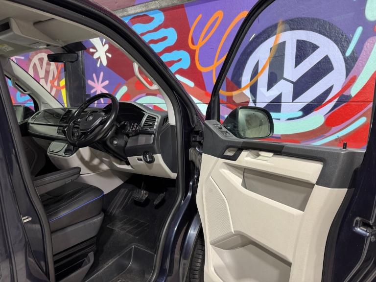 2018 Volkswagen Transporter 2.0 BiTDI BMT 204 Highline Kombi Van 4MOTION DSG Crew Van Diesel Auto...