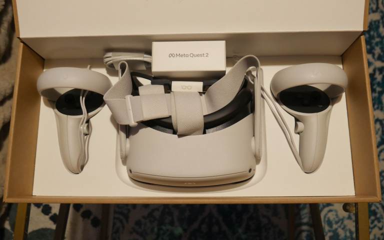 image for Meta Quest 2 (128 GB)