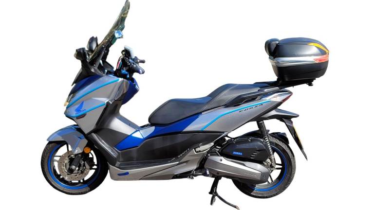 Honda Forza 125 (2017/18) | 1 Owner From New | MOT -March 2027 | Many Extras-Please read the listing