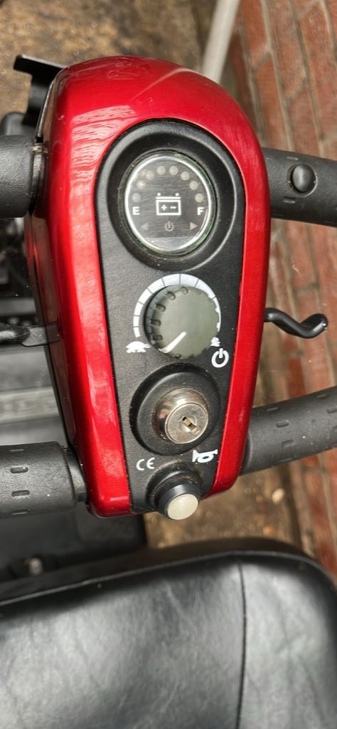 Small mobility scooter in fair condition 