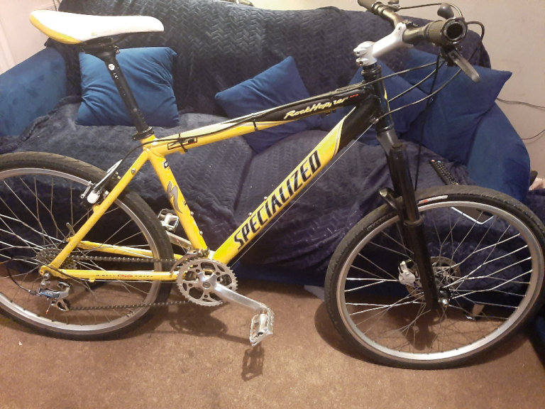 Specialized rock hopper pro mountain bike 