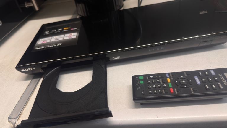 Sony BDP-S490 Blu-ray Disc/DVD Player.  