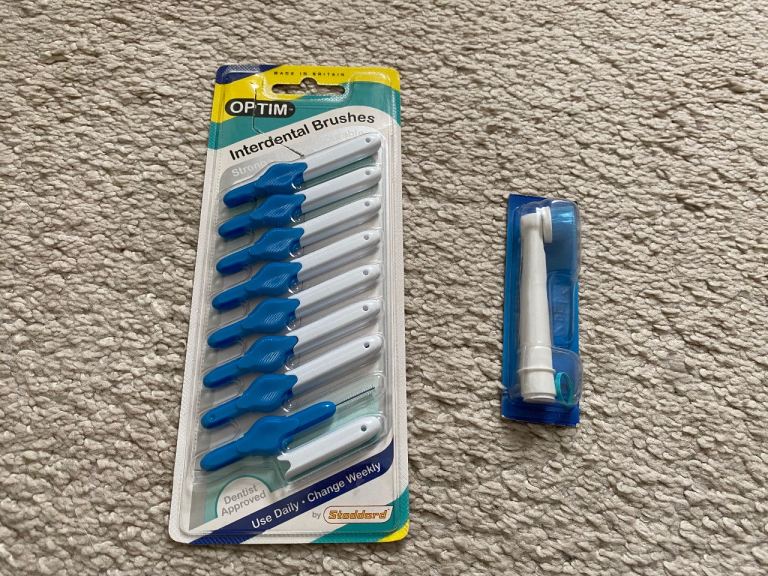 Optim Interdental Brush Blue 8 pack Size 3, plus Oral B toothbrush head - FREE for collection