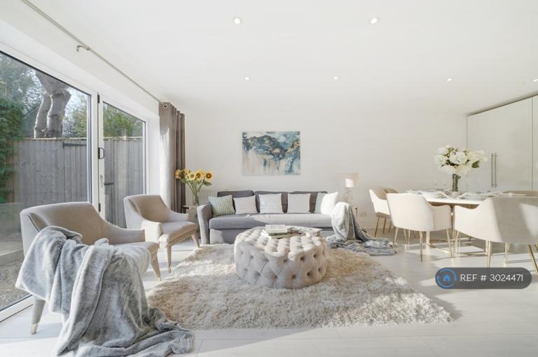 4 bedroom flat in Christchurch Avenue, London, NW6 (4 bed) (#3024471)