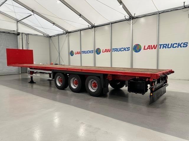 Schmitz Tri Axle Flatbed Trailer