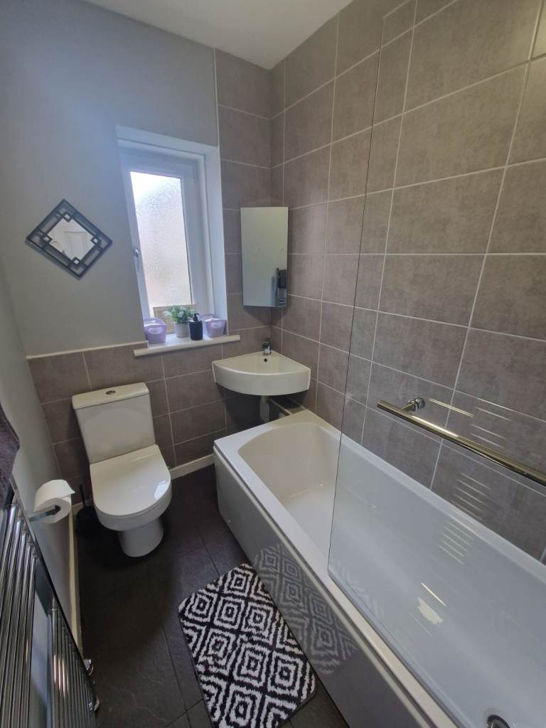 Room in a Shared Flat, EH4