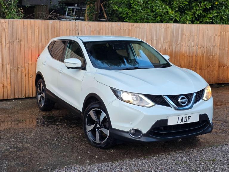 2015 Nissan Qashqai 1.5 dCi n-tec 2WD Euro 5 (s/s) 5dr HATCHBACK Diesel Manual