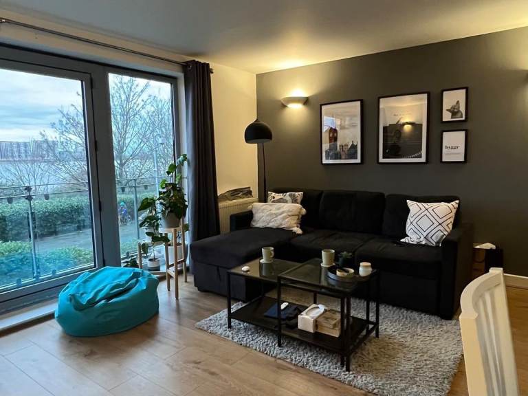 2 Bed Flat, Merbury Close, SE28