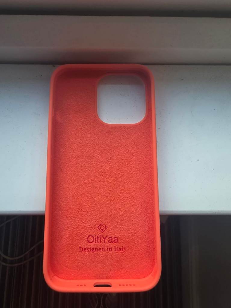 OitiYaa iPhone 13 Pro Max Case - Orange, As Good As New