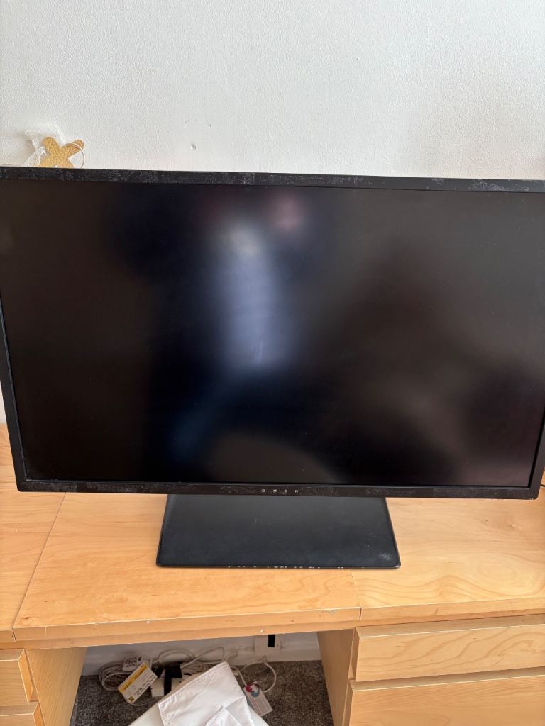 Omen 32” app PC, laptop and gaming monitor 