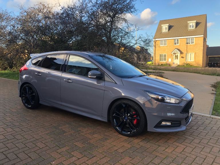 Stunning Ford Focus ST3 (pet and smoke free car)