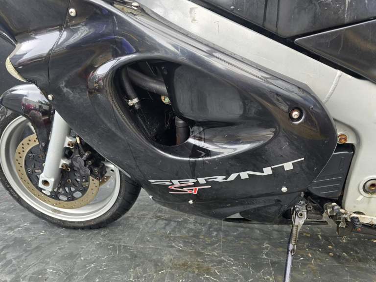 TRIUMPH SPRINT ST 955 PROJECT BIKE 