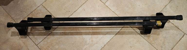 Thule Roof Bars for VW Golf (Mk5/Mk6 2004–2012) – Complete Set