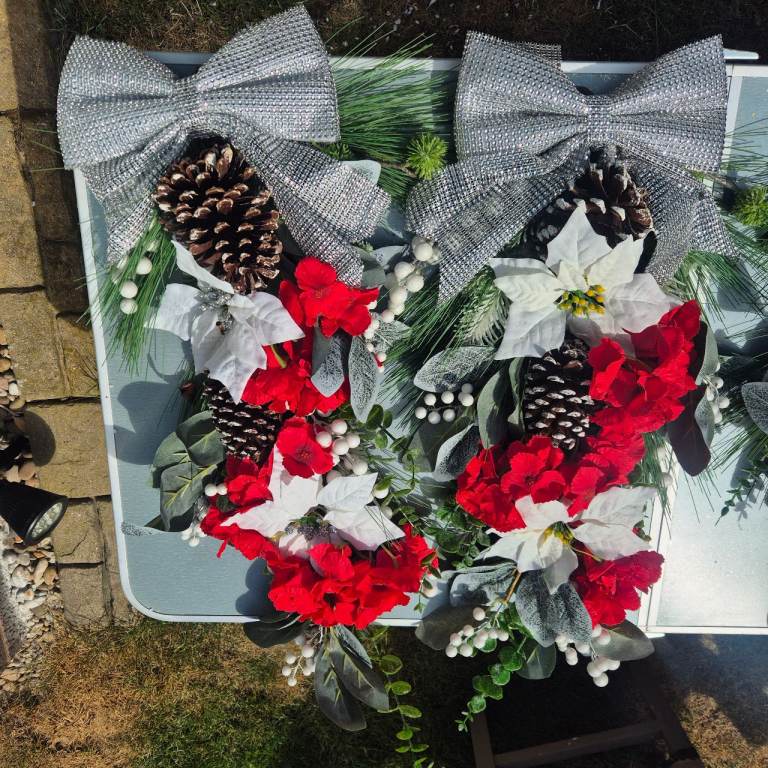 2 x Handmade Tear Drop Wreaths