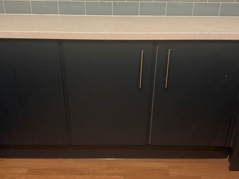 Room for rent in sharing house