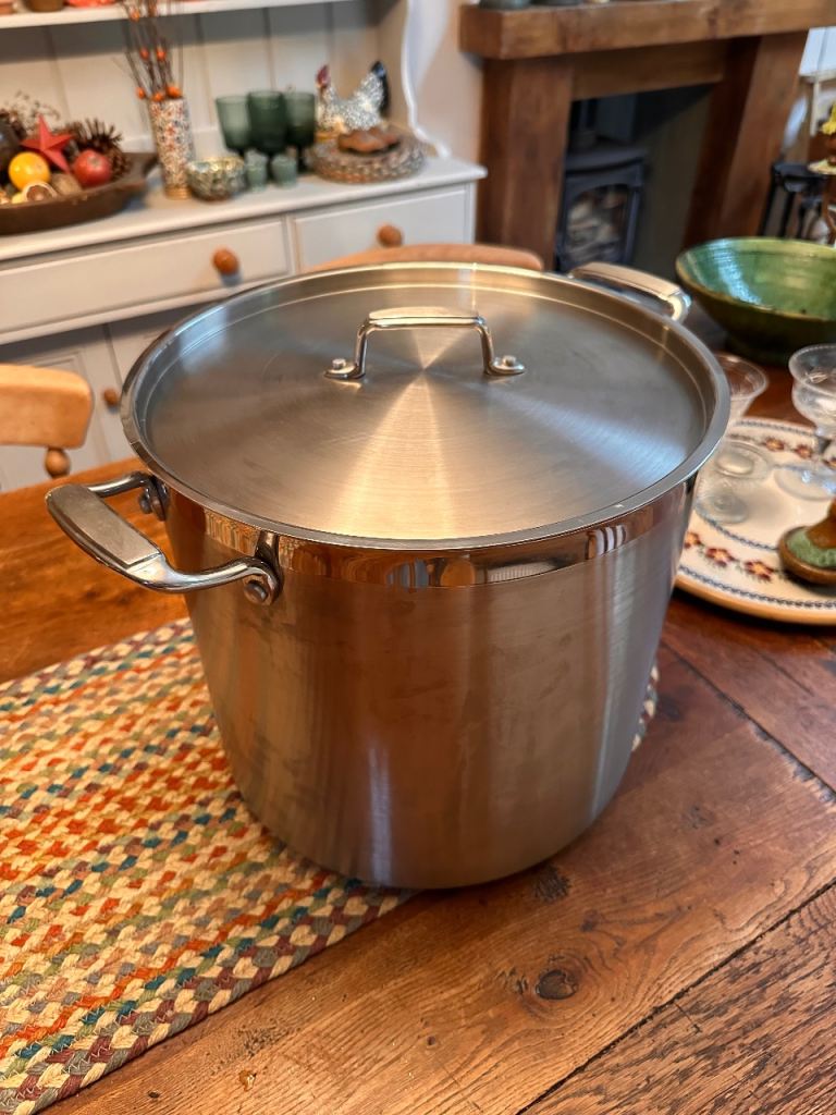 Tramontina Professional 24-quart stainless steel stock pot