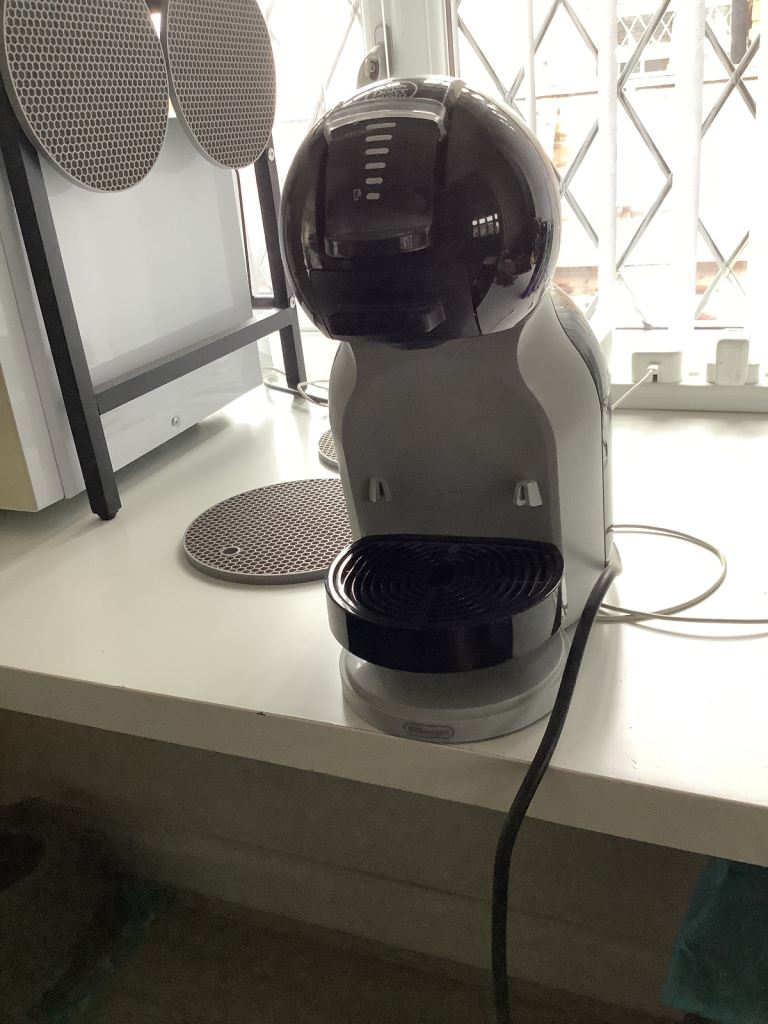 Near new Dolce Gusto coffee machine