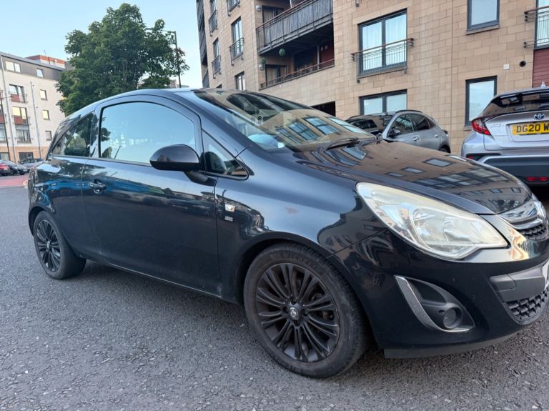 Vauxhall corsa 1.4 automatic auto (unlike Ford Fiesta)