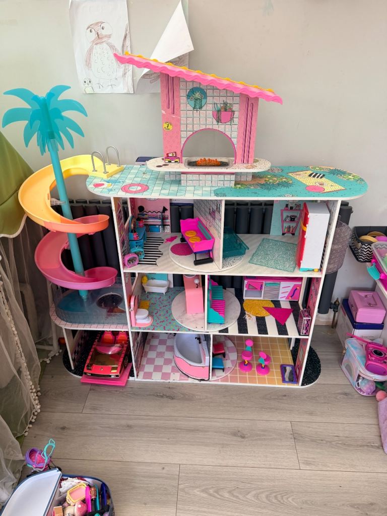 Lol surprise doll house 