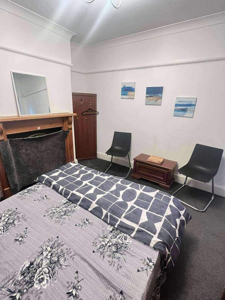Double room for single person