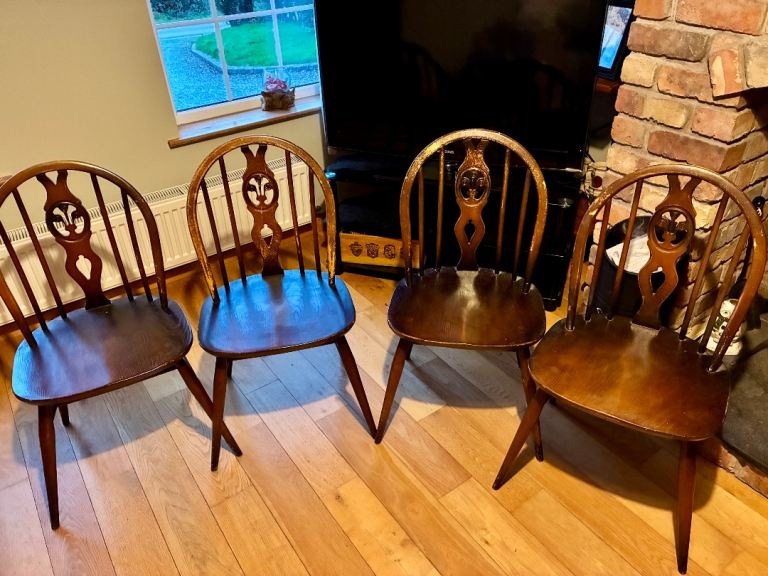 Vintage Ercol Fleur de lys bow back chairs x4