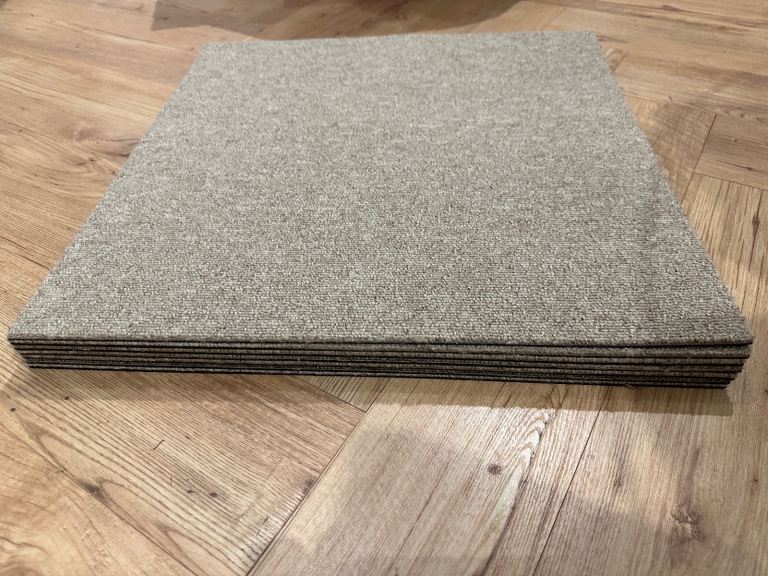 B&M Stone Carpet Tile 50 x 50cm 7 off uncut 3 off cut