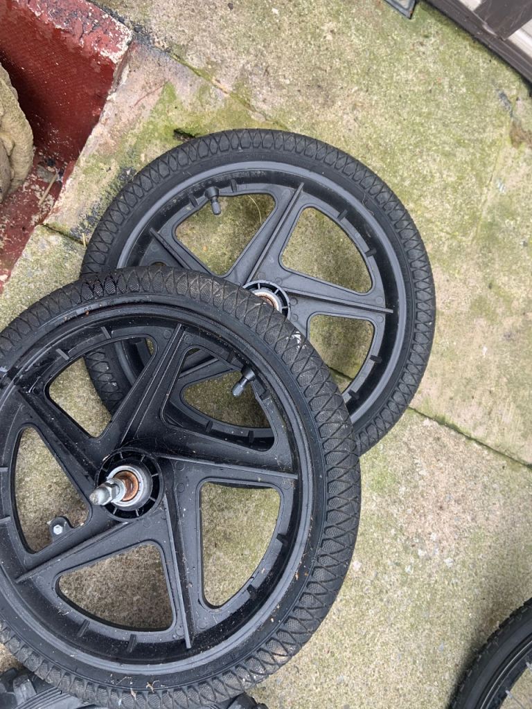 Great  tyres and alloy rims