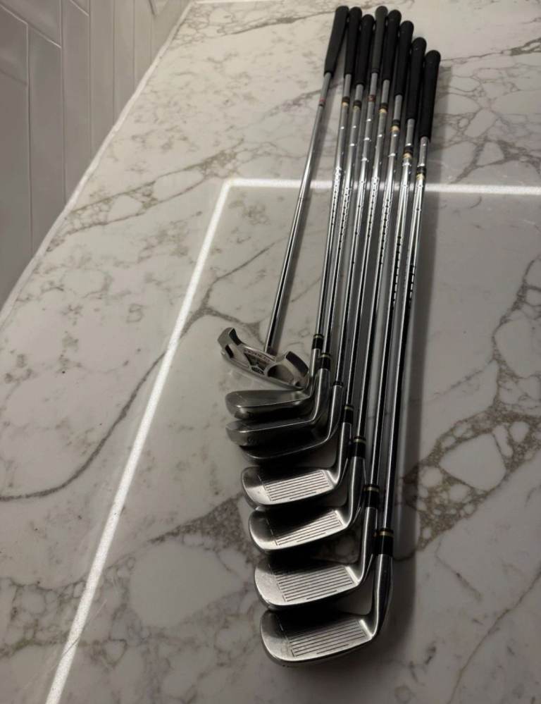 Golf Club Set –Cobra Gravity Back Irons+Ping 1/2 Wack-E Putter+Titleist Golf Bag