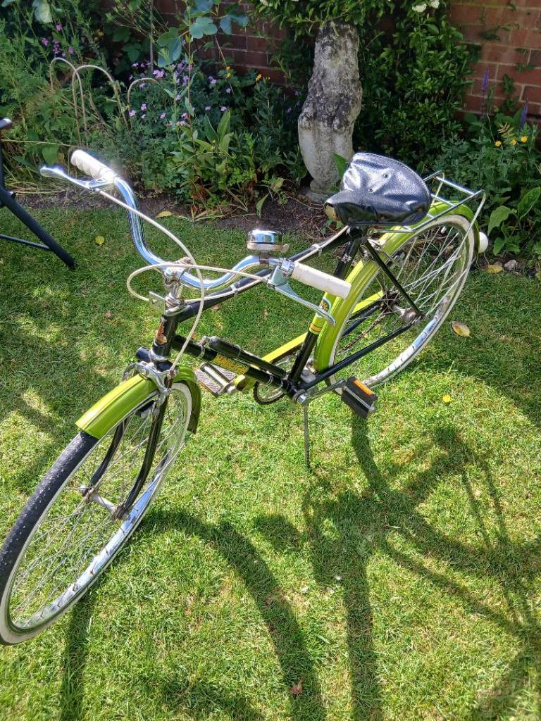 Vintage raleigh bike