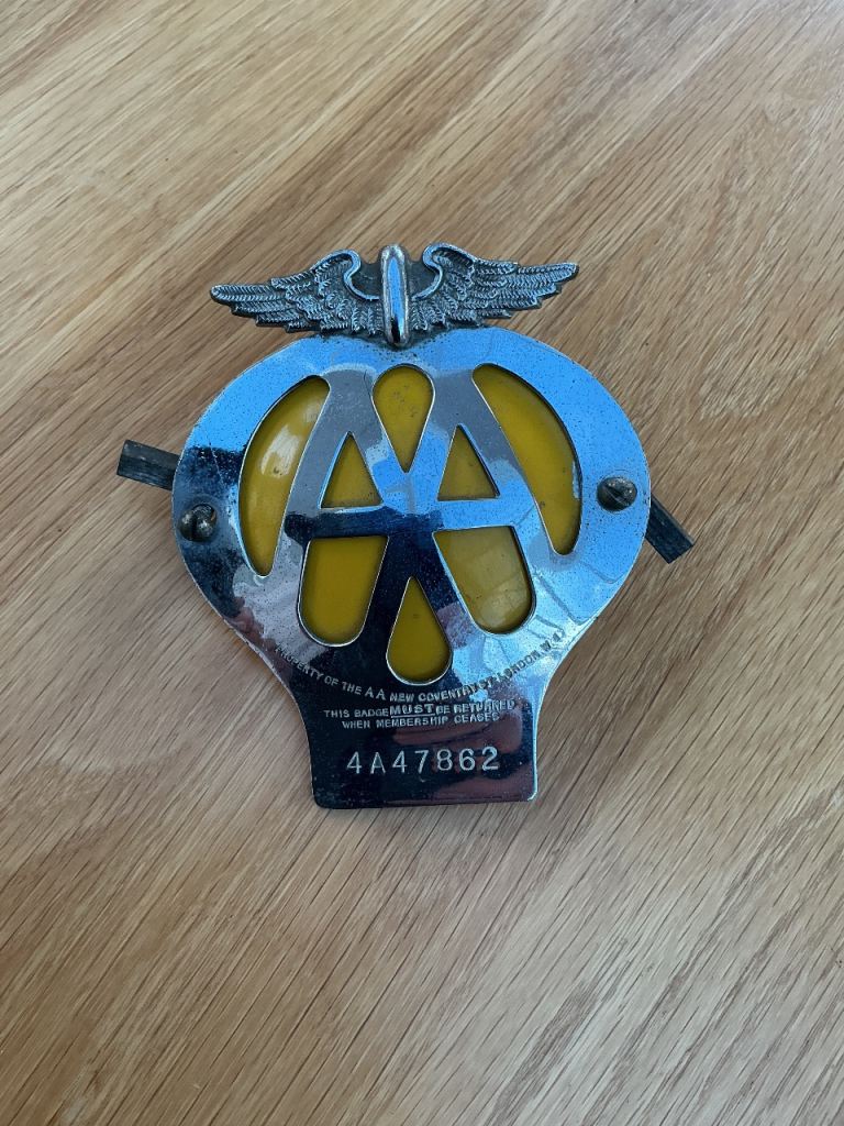 AA car badge