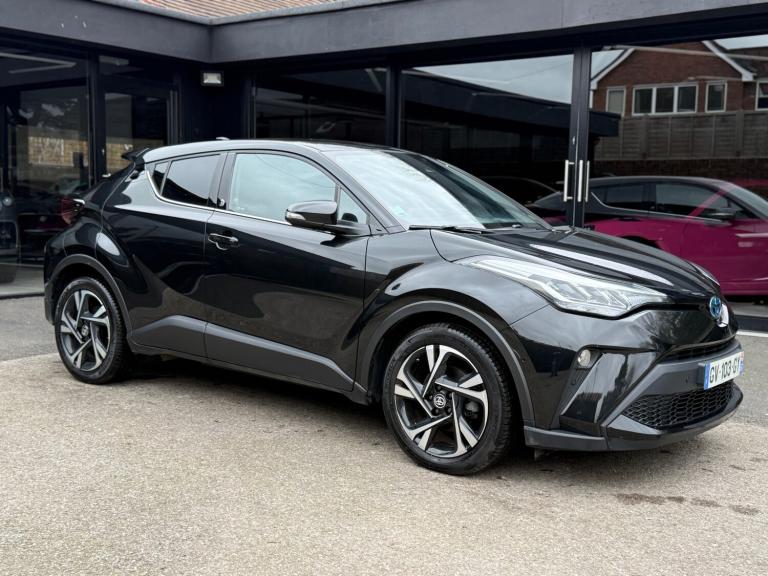 LEFT HAND DRIVE 2023 TOYOTA C-HR 2.0 EXCEL PETROL HYBRID FRENCH REG 9K MILES LHD
